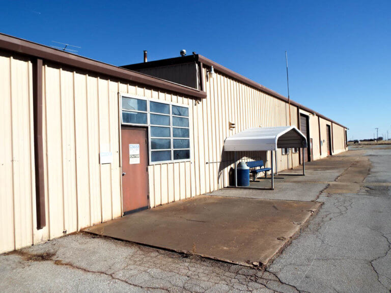 Industrial Building on 8± ACRES Billings OK