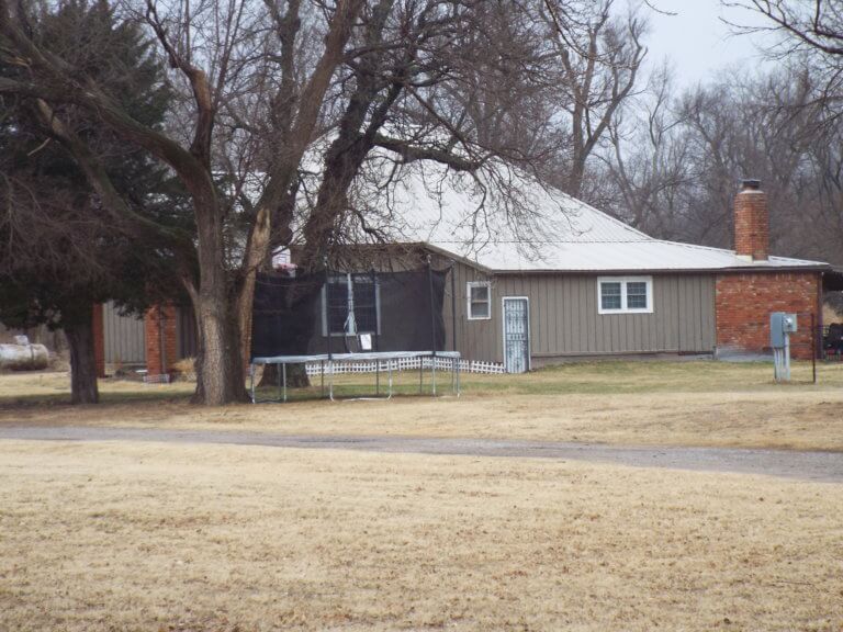 Home – Shop – 15 Acres Enid OK