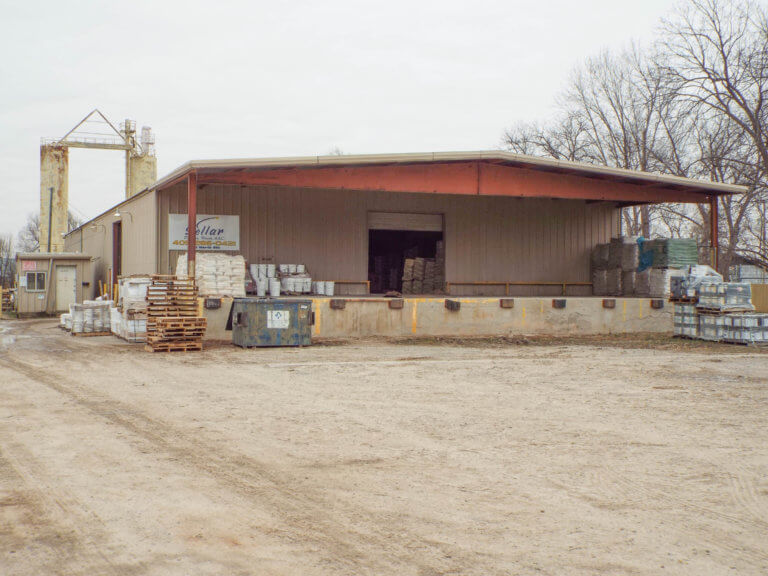 CHICKASHA, OKLAHOMA 3.99± ACRES YARD