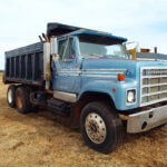 -International Dump Truck 2500