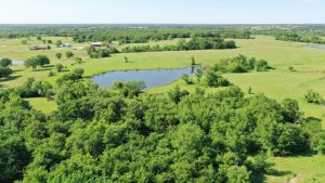 223± ACRES WYNNEWOOD, GARVIN COUNTY, OKLAHOMA