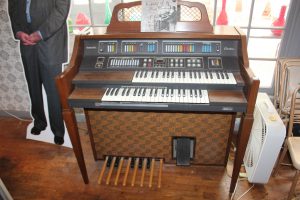 6/19 Furniture – Pipe Organ – Bikes – Furniture – Tools – Pocket Knives – Glass – Shelves – Kitchen Items