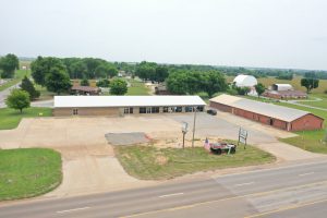 6/28 Commercial * Highway 81 Frontage * High Traffic *  Metal Gabled Roof * Current Income/Renters Hennessey OK