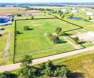 8.7 Acres MOL w/Home East Willow Enid OK