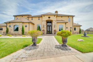 5709 Pheasant Run Dr. Enid, OK. 73703