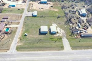 4/23 Small Acreages with Shops * Kingfisher County * Highway 81 Frontage