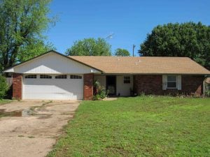 6/4 HOME * ENID OKLAHOMA * TORO ZERO TURN MOWER * HOUSEHOLD GOODS