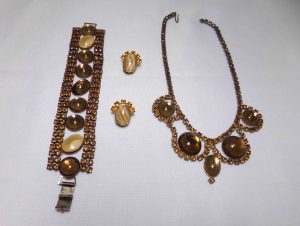 2/17 Belt Buckles – Costume Jewelry – Sterling – Crafts – Cameos – Omnichord – Toothpick Holders – Beanie Babies – Christmas – Bottles – Glassware – Uranium Glass