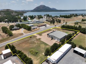 9/15 LAKE LAWTONKA PROPERTY * 2.42± ACRES * EVENT CENTER * GET AWAY LAKE PROPERTY
