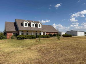 2511 S GARLAND RD ENID OK * 3 BEDROOM  2.5 BATHROOM HOME * 11± ACRES